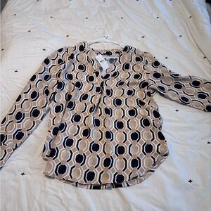 Ann Taylor Black and White Long Sleeve Buttoned Blouse